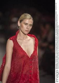 Rio Fashion - Lino Villaventura Modenschau JANUARY RJ DE JANEIRO - 15 06 2016: RIO RIO FASHION - 1st Day Parade brand Lino Villaventura during Rio Fashion Rio happens at Pier Maua between 15 and 17 June.  CelsoxPupo