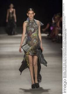 Rio Fashion - Lino Villaventura Modenschau JANUARY RJ DE JANEIRO - 15 06 2016: RIO RIO FASHION - 1st Day Parade brand Lino Villaventura during Rio Fashion Rio happens at Pier Maua between 15 and 17 June.  CelsoxPupo