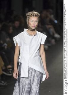 Rio Fashion - Guto Carvalho Neto Modenschau JANUARY RJ DE JANEIRO - 15 06 2016: RIO RIO FASHION - 1st day of Guto Carvalhoneto brand Parade during Rio Fashion Rio which takes place at Pier Maua between 15 and 17 June.  CelsoxPupo