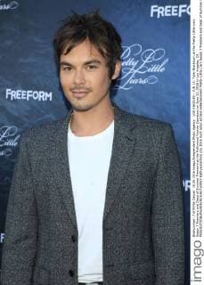 LOS ANGELES - JUN 15: Tyler Blackburn at the Pretty Little Liars Seaon 7 Premiere and Dead of Summer Premeire at the Hollywood Forever Cemetary on June 15, 2016 in Los Angeles, CA  KathyxHutchins