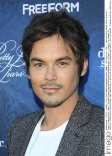 LOS ANGELES - JUN 15: Tyler Blackburn at the Pretty Little Liars Seaon 7 Premiere and Dead of Summer Premeire at the Hollywood Forever Cemetary on June 15, 2016 in Los Angeles, CA  KathyxHutchins