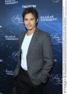 LOS ANGELES - JUN 15: Tyler Blackburn at the Pretty Little Liars Seaon 7 Premiere and Dead of Summer Premeire at the Hollywood Forever Cemetary on June 15, 2016 in Los Angeles, CA  KathyxHutchins