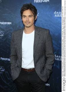 LOS ANGELES - JUN 15: Tyler Blackburn at the Pretty Little Liars Seaon 7 Premiere and Dead of Summer Premeire at the Hollywood Forever Cemetary on June 15, 2016 in Los Angeles, CA  KathyxHutchins