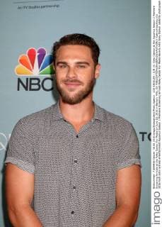 LOS ANGELES - JUN 16: Grey Damon at the Aquarius Season 2 Premiere Screening Arrivals at the Paley Center For Media on June 16, 2016 in Beverly Hills, CA  KathyxHutchins