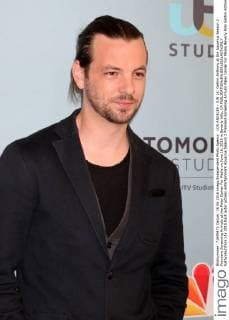 LOS ANGELES - JUN 16: Gethin Anthony at the Aquarius Season 2 Premiere Screening Arrivals at the Paley Center For Media on June 16, 2016 in Beverly Hills, CA  KathyxHutchins