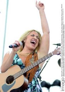 Morgan Myles Konzert - Country Music Festival in Oshkosh June 16, 2016 - Oshkosh, Wisconsin, U.S - Country singer MORGAN MYLES performs during the 2016 Country USA Music Festival in Oshkosh, Wisconsin. Oshkosh U.S. - ZUMAb115