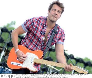 Brent Rupard Konzert - Country Music Festival in Oshkosh June 16, 2016 - Oshkosh, Wisconsin, U.S - Country singer BRENT RUPARD performs during the 2016 Country USA Music Festival in Oshkosh, Wisconsin. Oshkosh U.S. - ZUMAb115