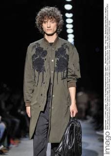 Mailand Fashion Week - Ports 1961 Modenschau Milan Men s Fashion Week Spring Summer 2017 Milan Fashion Week, Spring Summer 2017. Ports 1961 Fashion Show. Pictured: Model  RiccardoxGiordanoxfotosicki