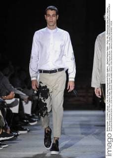 Mailand Fashion Week - Ports 1961 Modenschau Milan Men s Fashion Week Spring Summer 2017 Milan Fashion Week, Spring Summer 2017. Ports 1961 Fashion Show. Pictured: Model  RiccardoxGiordanoxfotosicki