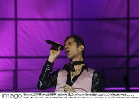 The performance of Jane s Addiction singer Perry Farrell during the second journey of the Mad Cool music festival at the Caja Magica in Madrid, Spain, 17 June 2016. SECOND JOURNEY OF MAD COOL FESTIVAL !ACHTUNG: NUR REDAKTIONELLE NUTZUNG!  MAD007 20160618-636018094867644435