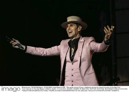 The performance of Jane s Addiction during the second journey of the Mad Cool music festival at the Caja Magica in Madrid, Spain, 17 June 2016. SECOND JOURNEY OF MAD COOL FESTIVAL !ACHTUNG: NUR REDAKTIONELLE NUTZUNG!  MAD008 20160618-636018094884804435