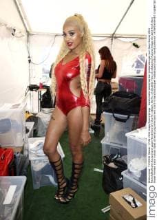 Sarah Joelle Jahnel bei den Vorbereitungen zum Sexy Soccer 2016 Nacktfußballspiel Deutschland gegen Nordirland am Charlie s Beach. Berlin, 17.06.2016 Foto:xS.xGabschx xFuturexImage