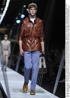 Mailand Men s Fashion Week - Canali Milan Men s Fashion Week Spring Summer 2017 Milan Fashion Week, Spring Summer 2017. CHANNEL FASHION SHOW. Pictured: model  RiccardoxGiordanoxfotosicki