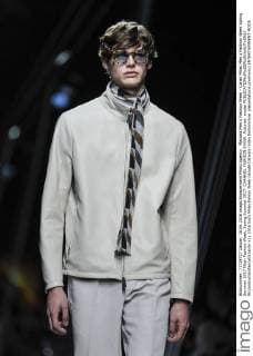 Mailand Men s Fashion Week - Canali Milan Men s Fashion Week Spring Summer 2017 Milan Fashion Week, Spring Summer 2017. CHANNEL FASHION SHOW. Pictured: model  RiccardoxGiordanoxfotosicki
