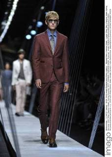 Mailand Men s Fashion Week - Canali Milan Men s Fashion Week Spring Summer 2017 Milan Fashion Week, Spring Summer 2017. CHANNEL FASHION SHOW. Pictured: model  RiccardoxGiordanoxfotosicki