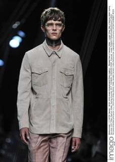 Mailand Men s Fashion Week - Canali Milan Men s Fashion Week Spring Summer 2017 Milan Fashion Week, Spring Summer 2017. CHANNEL FASHION SHOW. Pictured: model  RiccardoxGiordanoxfotosicki