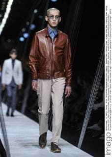 Mailand Men s Fashion Week - Canali Milan Men s Fashion Week Spring Summer 2017 Milan Fashion Week, Spring Summer 2017. CHANNEL FASHION SHOW. Pictured: model  RiccardoxGiordanoxfotosicki