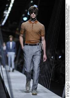 Mailand Men s Fashion Week - Canali Milan Men s Fashion Week Spring Summer 2017 Milan Fashion Week, Spring Summer 2017. CHANNEL FASHION SHOW. Pictured: model  RiccardoxGiordanoxfotosicki