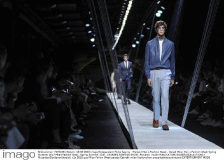 Mailand Men s Fashion Week - Canali Milan Men s Fashion Week Spring Summer 2017 Milan Fashion Week, Spring Summer 2017. CHANNEL FASHION SHOW. Pictured: model  RiccardoxGiordanoxfotosicki