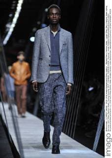 Mailand Men s Fashion Week - Canali Milan Men s Fashion Week Spring Summer 2017 Milan Fashion Week, Spring Summer 2017. CHANNEL FASHION SHOW. Pictured: model  RiccardoxGiordanoxfotosicki
