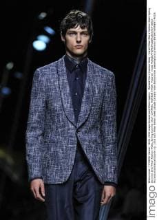 Mailand Men s Fashion Week - Canali Milan Men s Fashion Week Spring Summer 2017 Milan Fashion Week, Spring Summer 2017. CHANNEL FASHION SHOW. Pictured: model  RiccardoxGiordanoxfotosicki
