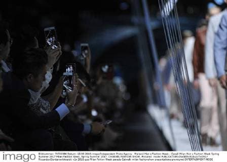 Mailand Men s Fashion Week - Canali Milan Men s Fashion Week Spring Summer 2017 Milan Fashion Week, Spring Summer 2017. CHANNEL FASHION SHOW. Pictured: model  RiccardoxGiordanoxfotosicki