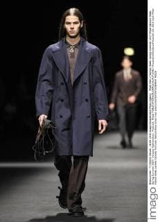 Milan Men s Fashion Week Spring Summer 2017 Milan Fashion Week, Spring Summer 2017. Versace Fashionshow. Pictured: Model  RiccardoxGiordanoxFotosicki