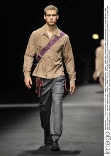 Milan Men s Fashion Week Spring Summer 2017 Milan Fashion Week, Spring Summer 2017. Versace Fashionshow. Pictured: Model  RiccardoxGiordanoxFotosicki