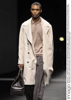 Milan Men s Fashion Week Spring Summer 2017 Milan Fashion Week, Spring Summer 2017. Versace Fashionshow. Pictured: Model  RiccardoxGiordanoxFotosicki