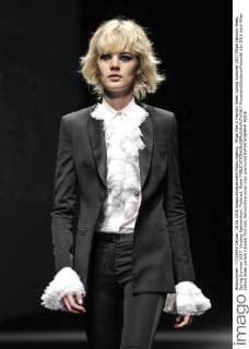 Milan Men s Fashion Week Spring Summer 2017 Milan Fashion Week, Spring Summer 2017. Versace Fashionshow. Pictured: Model  RiccardoxGiordanoxFotosicki