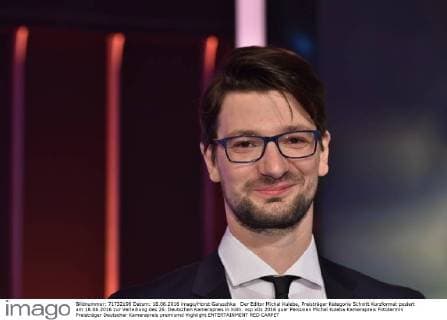 Der Editor Michal Kuleba, Preisträger Kategorie Schnitt Kurzformat posiert am 18.06.2016 zur Verleihung des 26. Deutschen Kamerapreis in Köln.