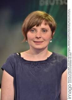 Preisträgerin Kamerafrau Jesssica Dürwald posiert am 18.06.2016 zur Verleihung des 26. Deutschen Kamerapreis in Köln.