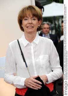 Die Oberbürgermeisterin der Stadt Köln Henriette Reker kommt am 18.06.2016 zur Verleihung des 26. Deutschen Kamerapreis in Köln.
