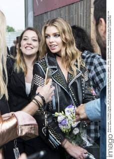 Milan, Stella Maxwell, Versace fashion show Fashion Week in the picture: Stella Maxwell  AlbertoxScarpinato