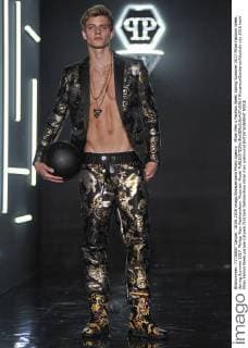 Milan Men s Fashion Week Spring Summer 2017 Milan Fashion Week, Spring Summer 2017. Philipp Plein Fashionshow. Pictured: Model  RiccardoxGiordanoxFotosicki