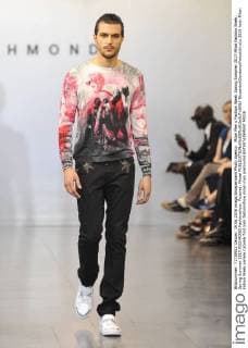 Milan Men s Fashion Week Spring Summer 2017 Milan Fashion Week, Spring Summer 2017.RICHMOND Fashionshow. Pictured: Model  RiccardoxGiordanoxFotosicki
