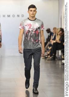 Milan Men s Fashion Week Spring Summer 2017 Milan Fashion Week, Spring Summer 2017.RICHMOND Fashionshow. Pictured: Model  RiccardoxGiordanoxFotosicki