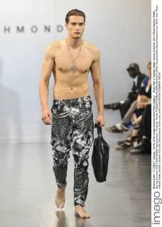 Milan Men s Fashion Week Spring Summer 2017 Milan Fashion Week, Spring Summer 2017.RICHMOND Fashionshow. Pictured: Model  RiccardoxGiordanoxFotosicki