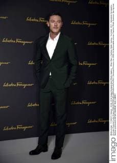 Milan Man s Fashion Week Spring Summer 2017. Salvatore Ferragamo Arrivals Pictured Luke Evans  SimonaxChioccia