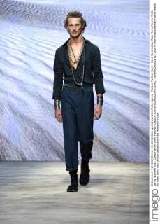 Mailand Fashion Week - Daks Modenschau Milan Man s Fashion Week Spring Summer 2017. Daks Fashion Show Pictured  SimonaxChioccia