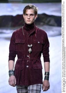 Mailand Fashion Week - Daks Modenschau Milan Man s Fashion Week Spring Summer 2017. Daks Fashion Show Pictured  SimonaxChioccia