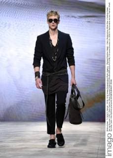 Mailand Fashion Week - Daks Modenschau Milan Man s Fashion Week Spring Summer 2017. Daks Fashion Show Pictured  SimonaxChioccia