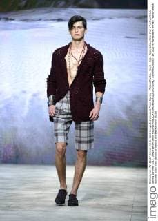 Mailand Fashion Week - Daks Modenschau Milan Man s Fashion Week Spring Summer 2017. Daks Fashion Show Pictured  SimonaxChioccia