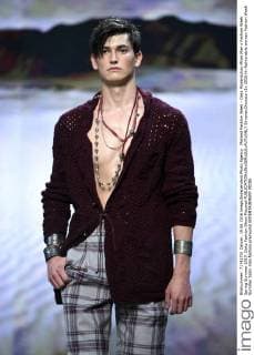 Mailand Fashion Week - Daks Modenschau Milan Man s Fashion Week Spring Summer 2017. Daks Fashion Show Pictured  SimonaxChioccia