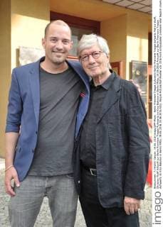 Berlin Premiere Treppe Aufwaerts Berlin Premiere Treppe Aufwarts Patrick Wolff, Christian Wolff Ankunft zur Berlin Premiere Treppe Aufwaerts im Kino Babylon in Berlin Mitte, 19.06.2016 Ankunft zur Berlin Premiere Treppe Aufwaerts im Kino Babylon in Berlin Mitte, 19.06.2016 19.06.2016 Foto: People Picture Ralf Mueller