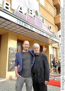 Berlin Premiere Treppe Aufwaerts Berlin Premiere Treppe Aufwarts Patrick Wolff, Christian Wolff Ankunft zur Berlin Premiere Treppe Aufwaerts im Kino Babylon in Berlin Mitte, 19.06.2016 Ankunft zur Berlin Premiere Treppe Aufwaerts im Kino Babylon in Berlin Mitte, 19.06.2016 19.06.2016 Foto: People Picture Ralf Mueller