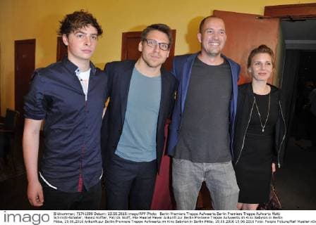 Berlin Premiere Treppe Aufwaerts Berlin Premiere Treppe Aufwarts Matti Schmidt-Schaller, Hanno Koffler, Patrick Wolff, Mia Maariel Meyer Ankunft zur Berlin Premiere Treppe Aufwaerts im Kino Babylon in Berlin Mitte, 19.06.2016 Ankunft zur Berlin Premiere Treppe Aufwaerts im Kino Babylon in Berlin Mitte, 19.06.2016 19.06.2016 Foto: People Picture Ralf Mueller