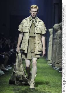 Mailand Fashion Week - Moncler Modenschau Milan Men s Fashion Week Spring Summer 2017 Milan Fashion Week, Spring Summer 2017. Moncler Fashionshow. Pictured: Model  RiccardoxGiordanoxFotosicki