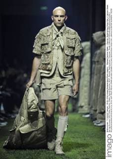 Mailand Fashion Week - Moncler Modenschau Milan Men s Fashion Week Spring Summer 2017 Milan Fashion Week, Spring Summer 2017. Moncler Fashionshow. Pictured: Model  RiccardoxGiordanoxFotosicki