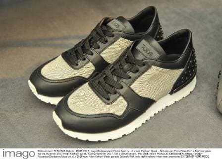 Mailand Fashion Week - Schuhe von Tods Milan Men s Fashion Week Spring Summer 2017 Milan Fashion Week, Spring Summer 2017.Tod s presentations. Pictured: Model  RiccardoxGiordanoxFotosicki